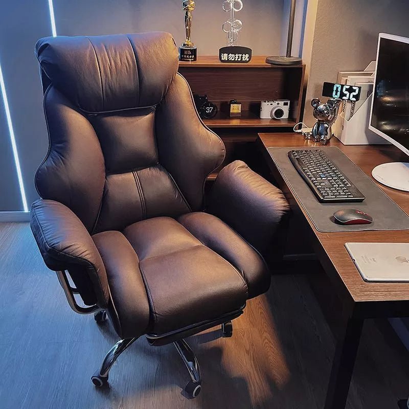 Cadeira Executiva, Couro, Apoio Retrátil, Altura Ajustável